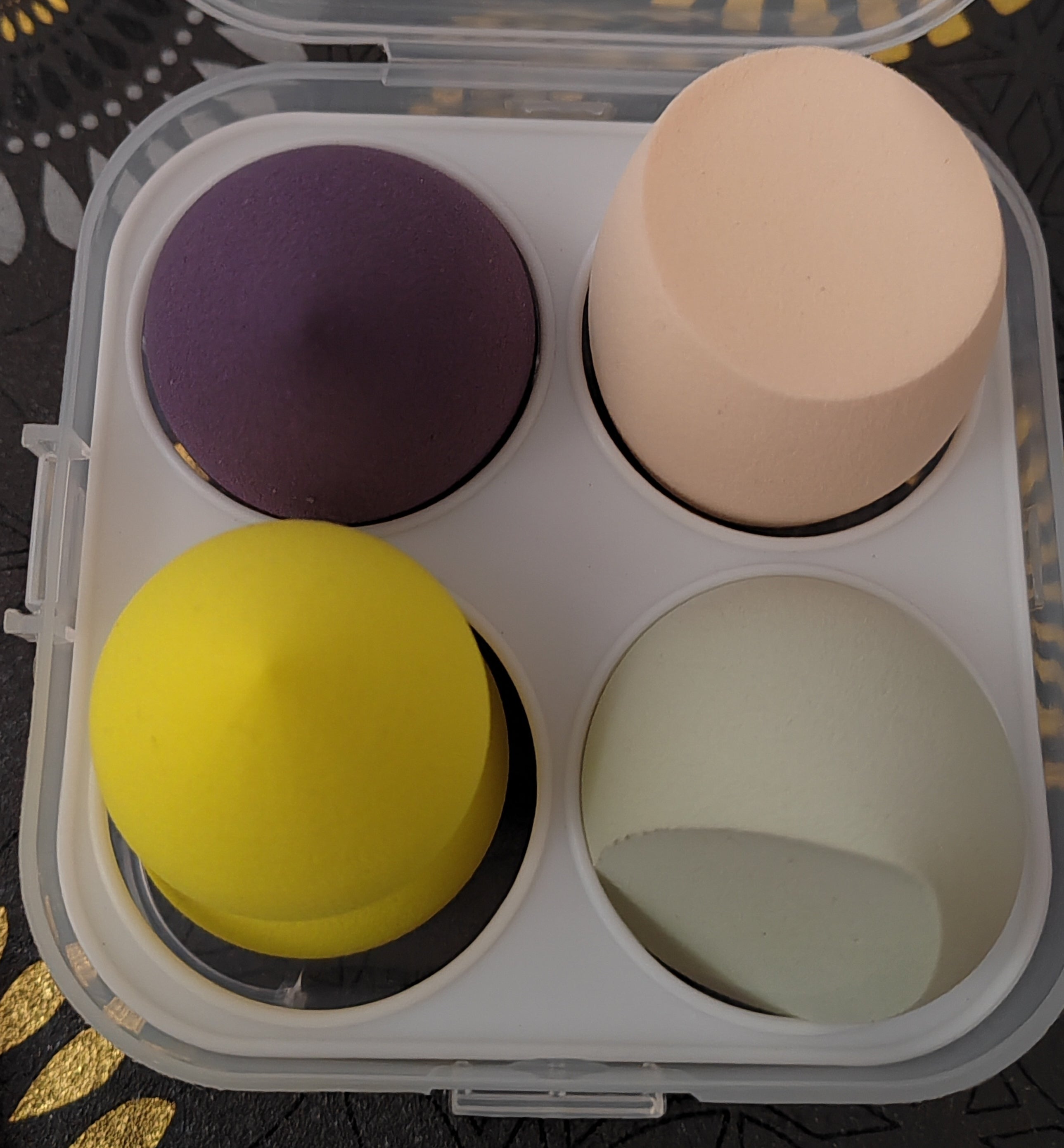 Éponge fond de teint précision beauty blender