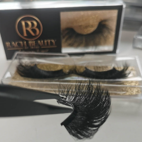 Faux cils TIANA - LA MAISON RACH BEAUTY